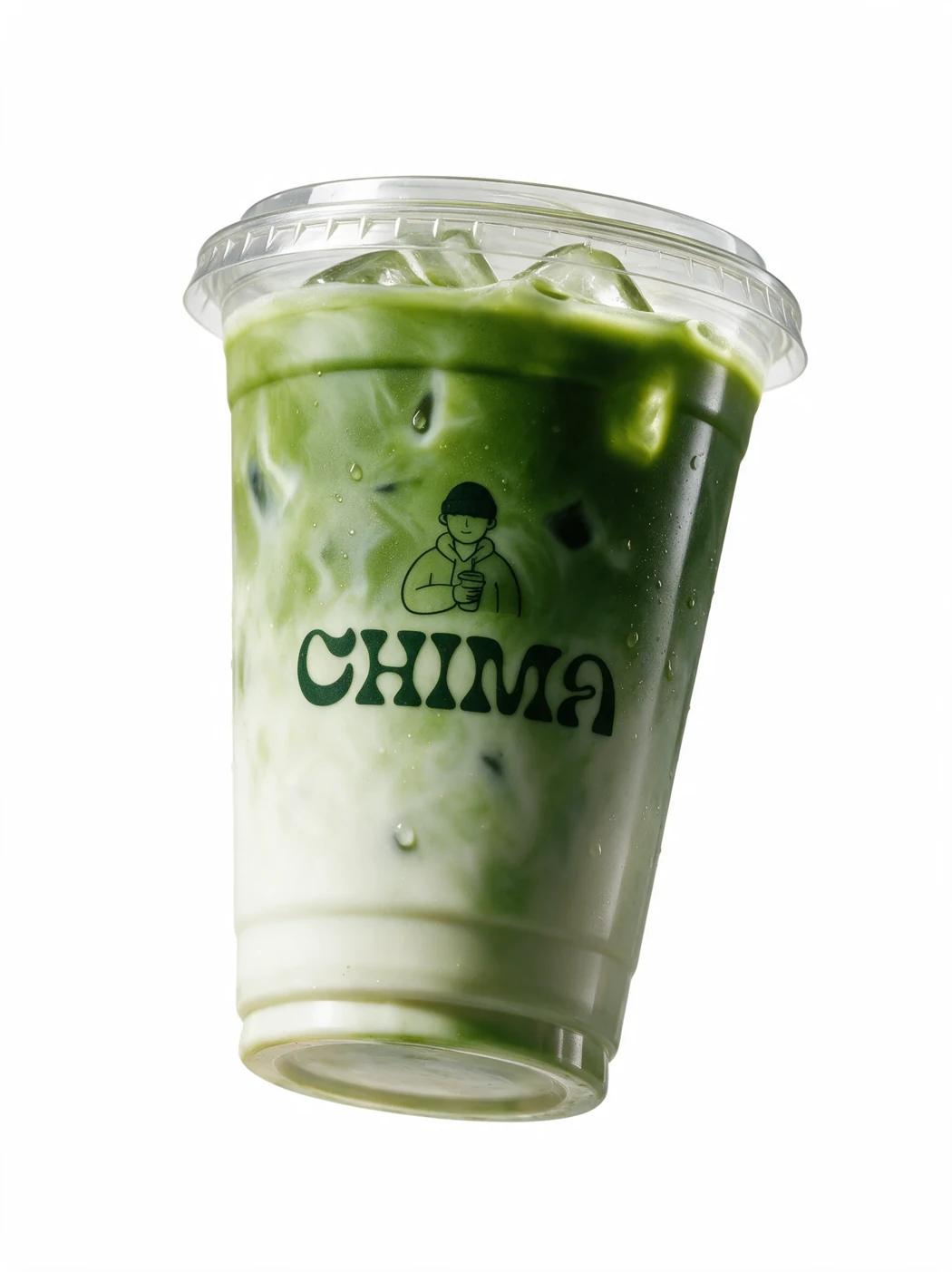 Matcha glacé dans un gobelet Chima avec le logo et sa mascotte